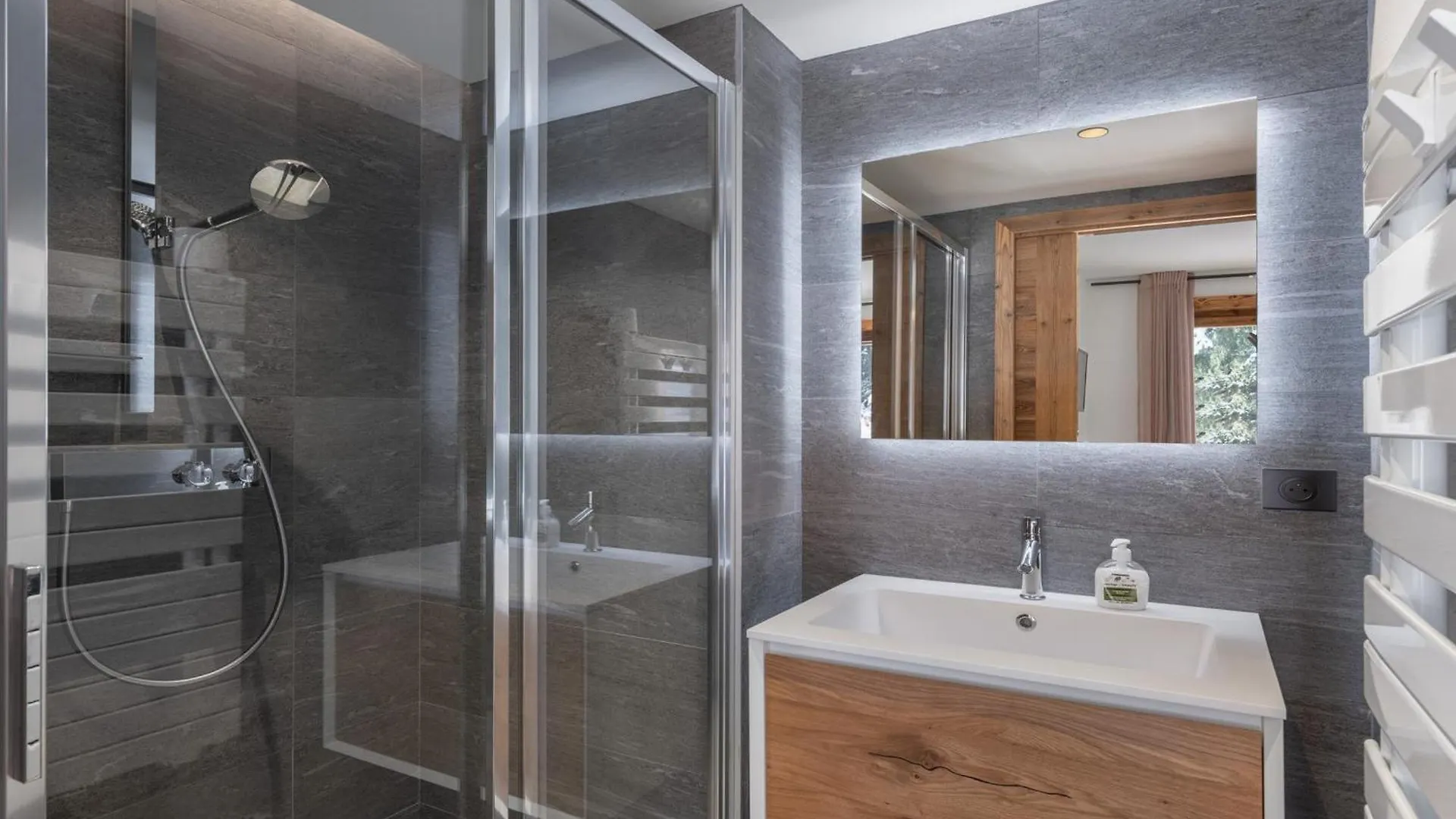 Appartement Moderne Avec Espace Bien-Etre Et Proche Telecabine A Megeve - Fr-1-569-188 Apartment